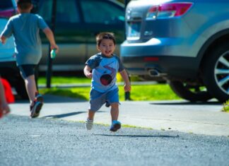 Zabawy dla dzieci z autyzmem Zabawy dla dzieci z autyzmem