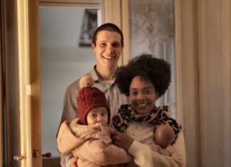 Czapki i kominy zimowe dla dzieci Czapki i kominy zimowe dla dzieci