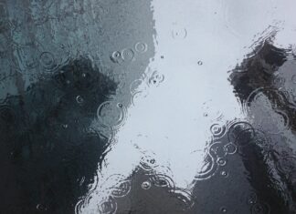 Jak najskuteczniej oczyszczać wodę? oczyszczanie wód deszczowych