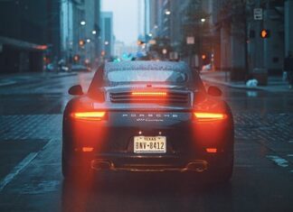 Co to jest hamowanie silnikiem? Co to jest hamowanie silnikiem?