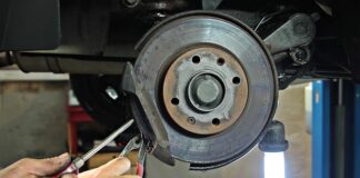 Jak uzupełnić płyn w hamulcach hydraulicznych w rowerze?