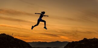 Co jest lepsze bieganie czy skakanie na skakance?