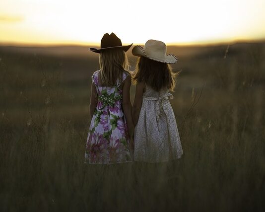 Jakie są sukienki na komunię? Jakie są sukienki na komunię?