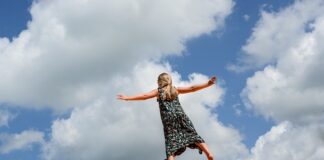 Czy skakanie na trampolinie szkodzi?