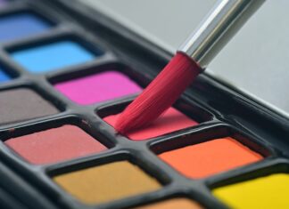 Jak malować wzory na meblach?