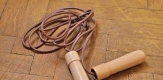 Jak skakać na skakance w domu?