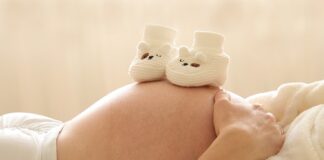 Jakie skarpetki antypoślizgowe dla niemowląt?